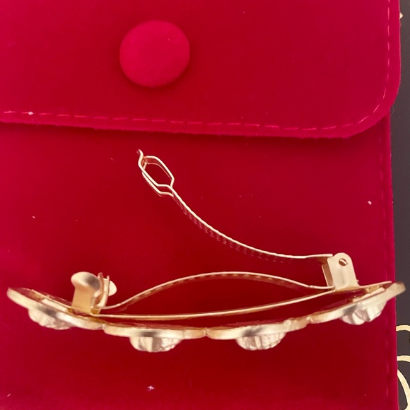 Vintage French design Pretty gold plated hair clip looks really elegant - Picture 3 of 6